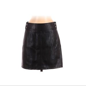 FREE PEOPLE BLACK MINI RETRO BODYCON VEGAN LEATHER SKIRT.SIZE 8